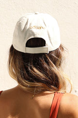 GORRA BLANCA ESTRELLA DORADA, GOGANA