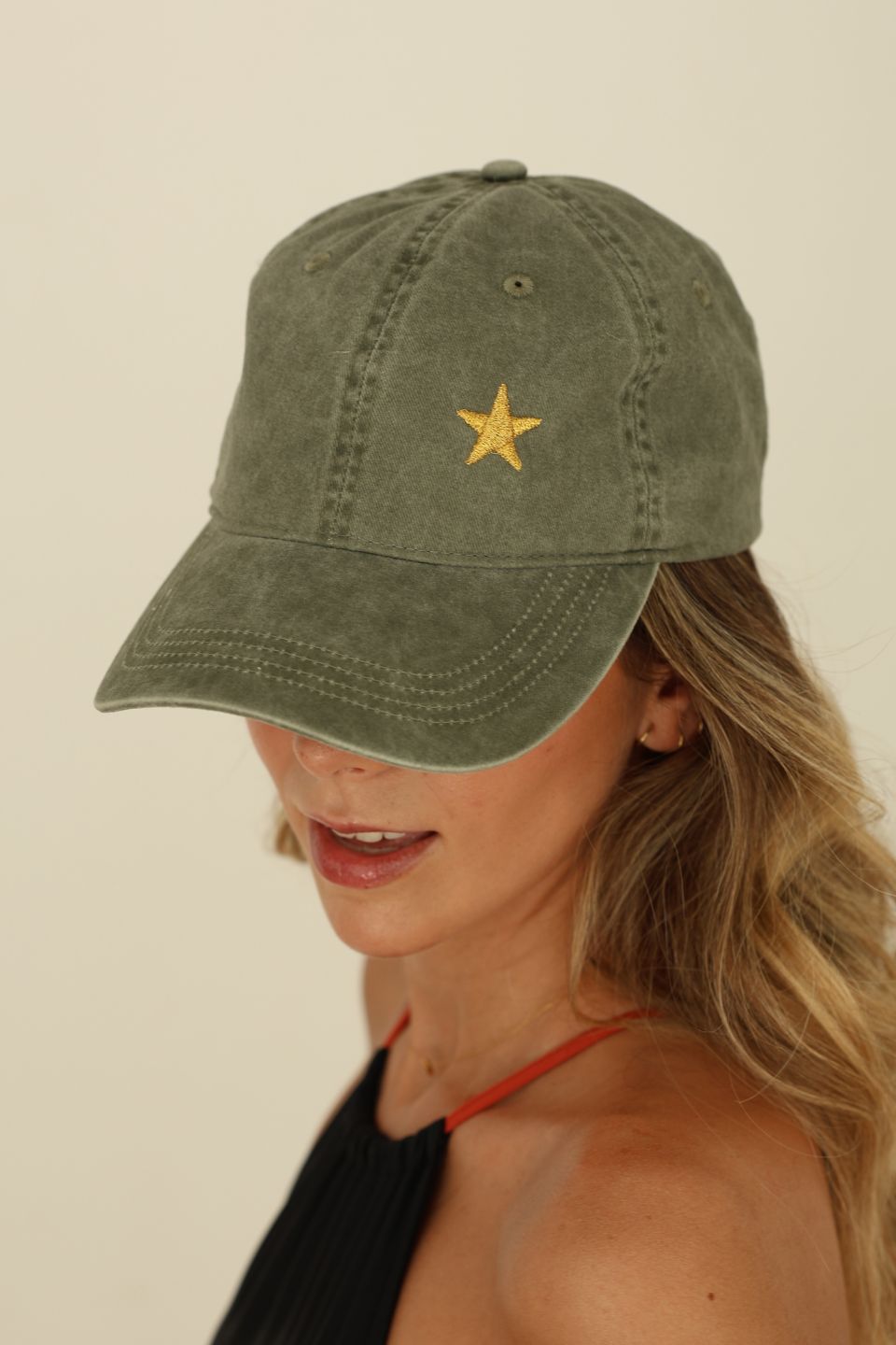 GORRA VERDE ESTRELLA DORADA, GOGANA