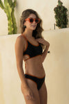 Top doble tiranta negro vivo caldera