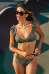 Bikini Verde Triángulo Volante y Naranja Flúor, Zahara