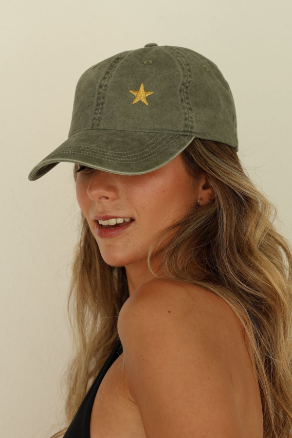 GORRA VERDE ESTRELLA DORADA, GOGANA